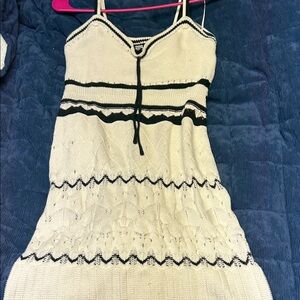 Elegant Black and Cream Knit Dress